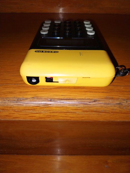 Omron 86 - Calculadora Antiga