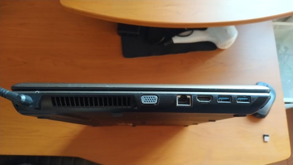 Ноутбук DNS C17A 17.3"   Nvibia GT 740m. 12Gb Ram.