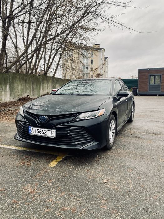 Комфорт + економія пального — Camry Hybrid 2020 у таксі