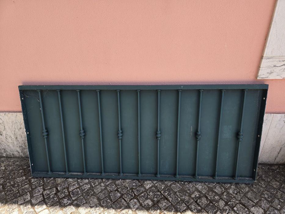 gradeamento em ferro trabalhado, com acabamento lacado em verde (5 peças)