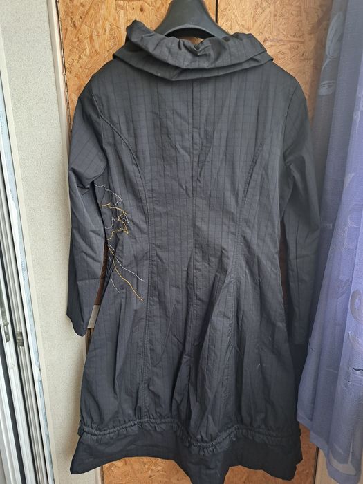 Плащ женский 48 разм. на весну