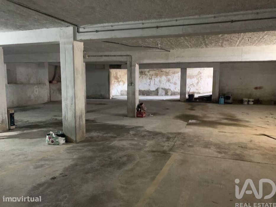 Garagem em Alijó de 292,6 m2