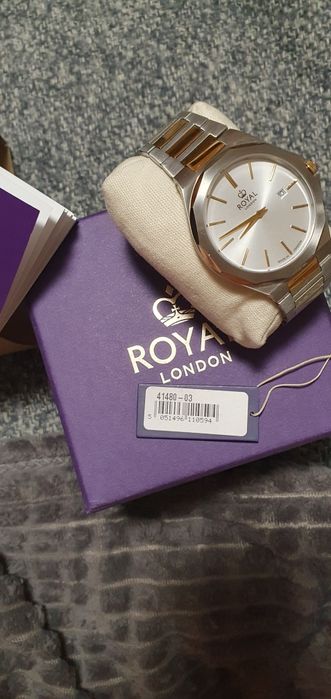 Часи Royal London
