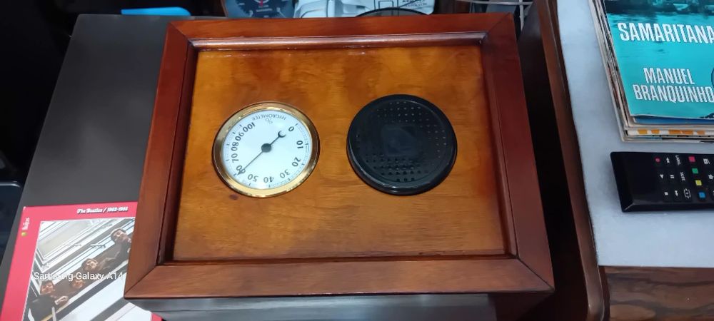 Caixa charutos humificador