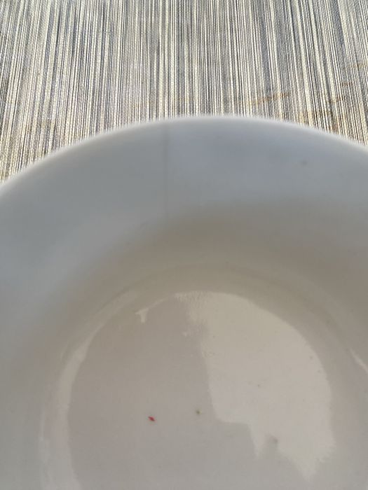 Tigela de porcelana antigo