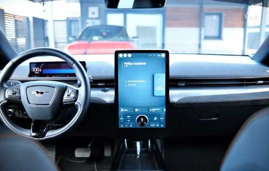 Бампер Ford Mustang E-Mach Розборка Форд Мустанг Е-Мач запчастини Ford Mustang E-Mach