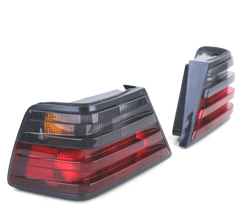 FAROLINS MERCEDES W124 85-93 VERMELHO PRETO