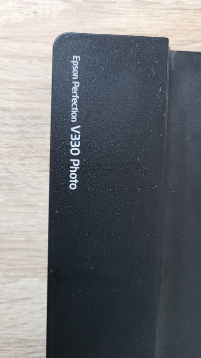 Сканер Epson perfection V330