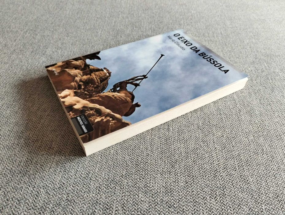 Livro "O eixo da bússola" de Mário Cláudio