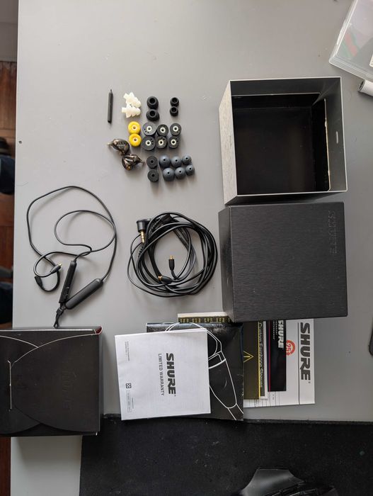 Shure SE535 Pack: Auriculares Profissionais + Bluetooth + DAC USB-C + Bolsa