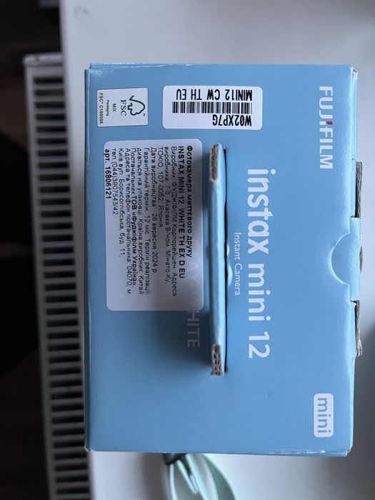 Полароїд instax mini 12, з чохлом