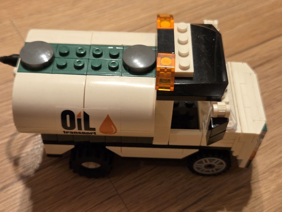 Klocki blocki oil transport