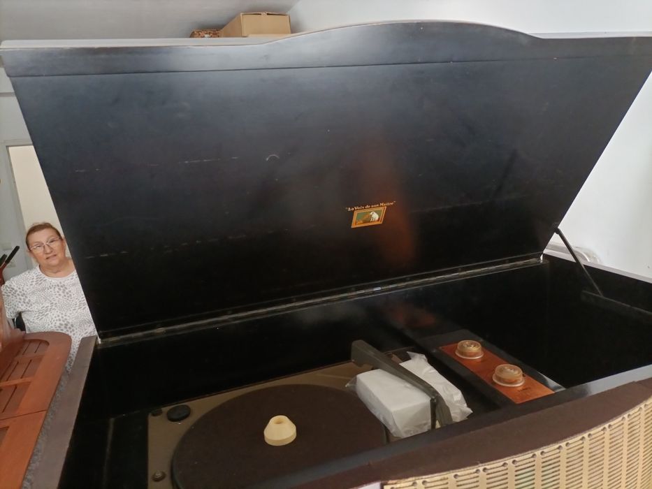 Armário Vintage Gira Discos