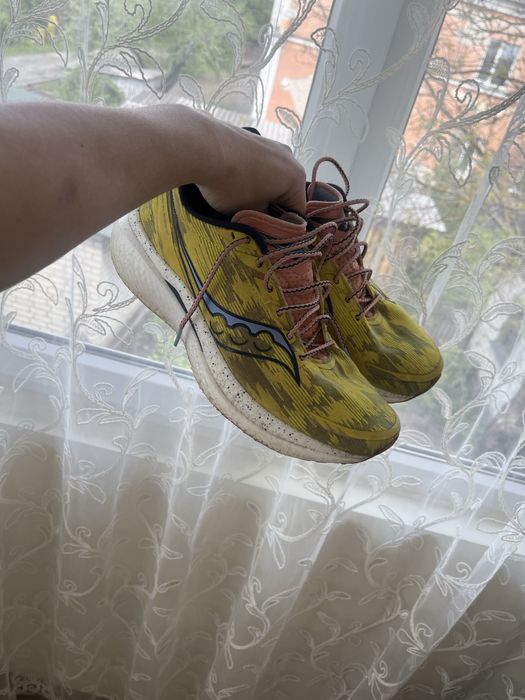 Кросівки Saucony Endorphin Speed 3