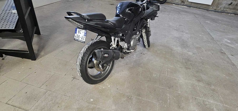 Suzuki SV 650s części wszystkie części bak owiewka lampa zegary