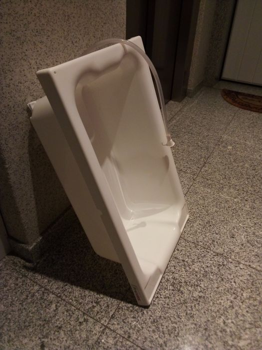 banheira com muda fraldas incorporado Pré-natal