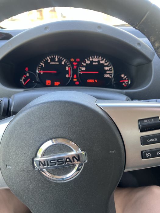 Nissan Navara 3.0 D v6 Nacional 5 lugares