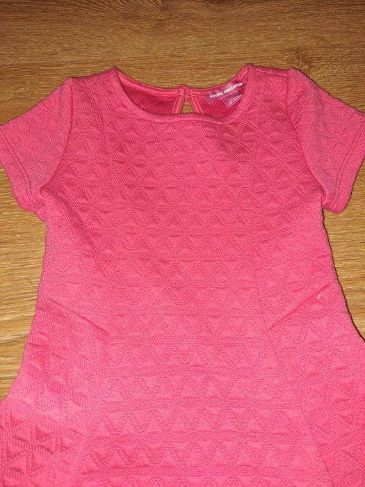 Sukienka krótki rękaw rozm. 104