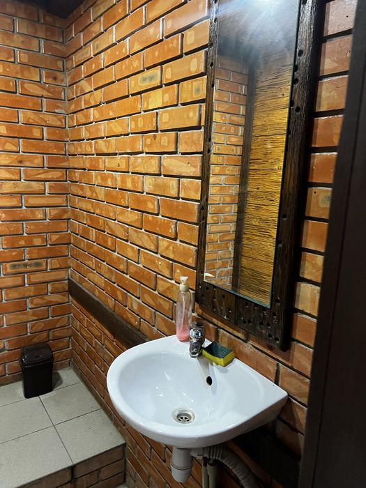 Аренда 100 м 2 на зупинці 9 школа