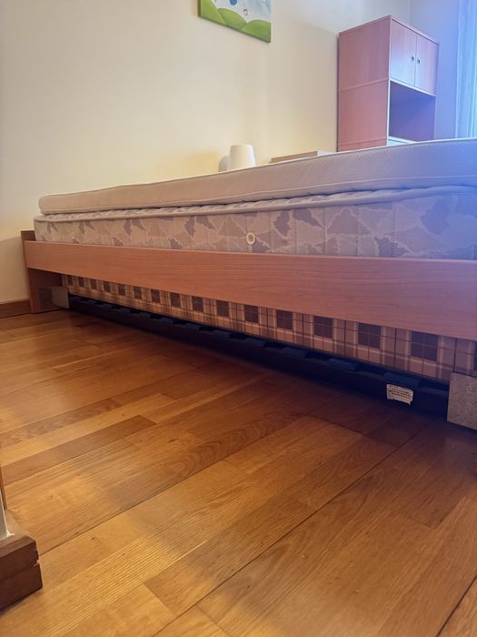 Cama de solteiro com gavetão e 2 colchoes