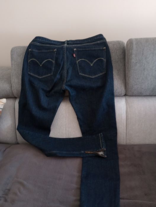 Sprzedam spodnie dżinsowe Levis damskie