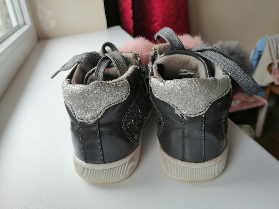 Ботинки для девочки