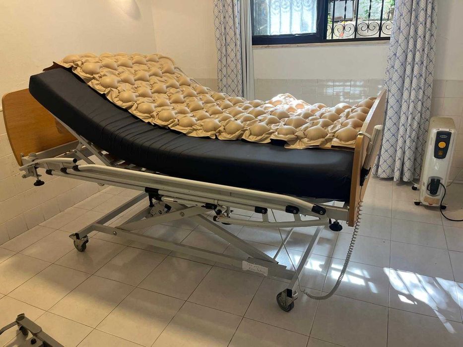 Cama Articulada Elétrica com Comando