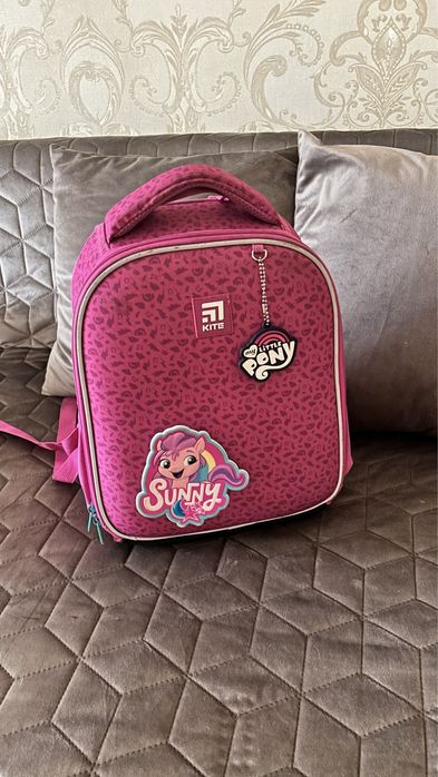 Рюкзак для дівчаток! Початкова школа!
