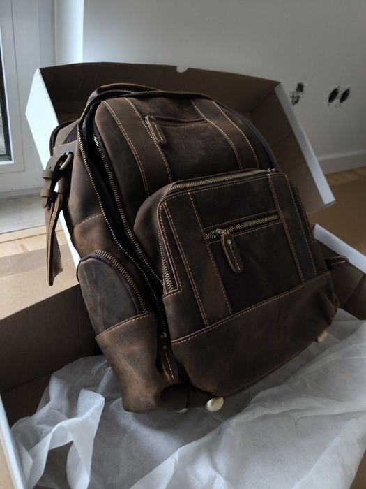 Vendo mochila em couro, vintage, nova