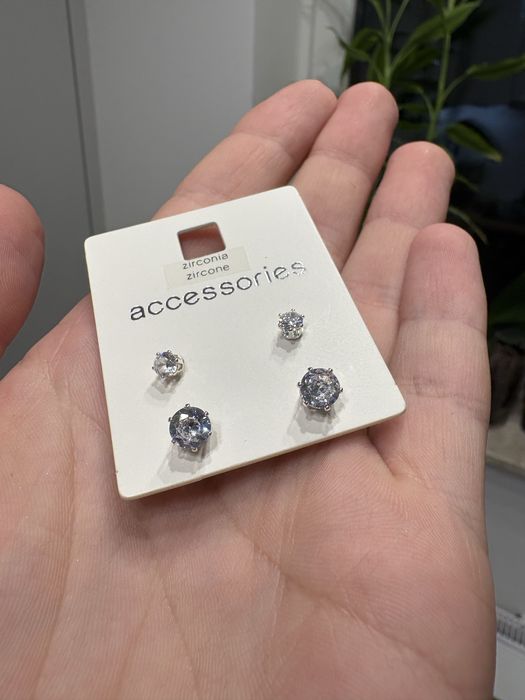 Kolczyki nie uzuwane