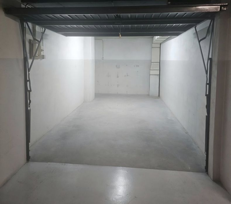 Arrendo Garagens fechadas Caldas da Rainha