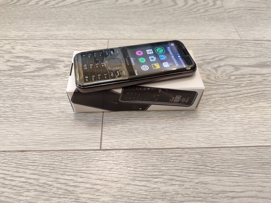 Мобильный телефон Nokia 8000 Black, blue