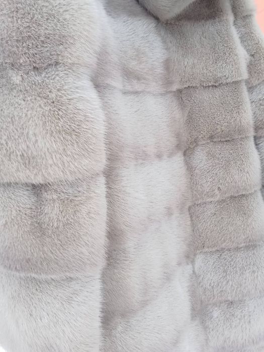 Шуба норка, Греція, довжина - 105 см,розмір - М, 11 700 грн