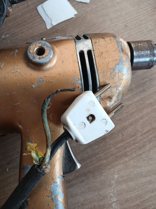 Wiertarka Black&Decker D700 5/16 8mm