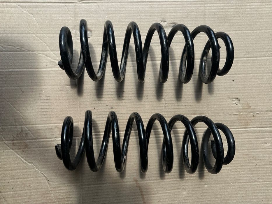 Пружини bmw e39 універсал, зад