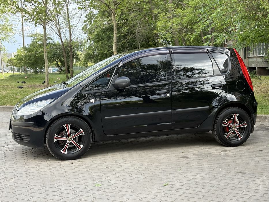 Mitsubishi Colt 1.3 MKПП