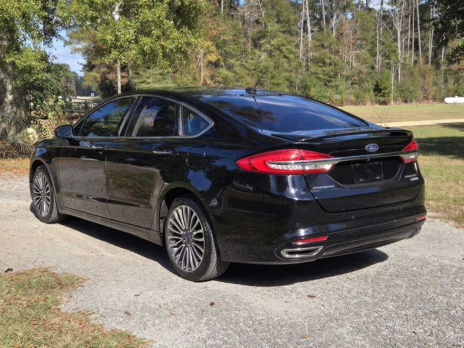 Ford Fusion Titanium      2017