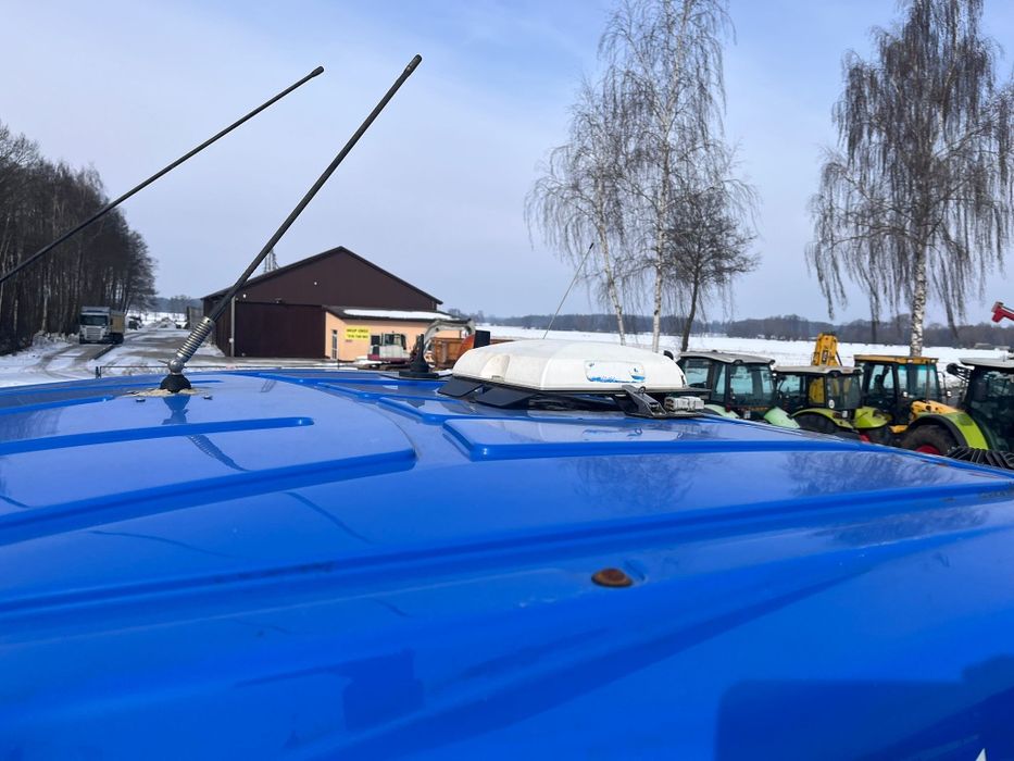 John Deere new AC 11r T7