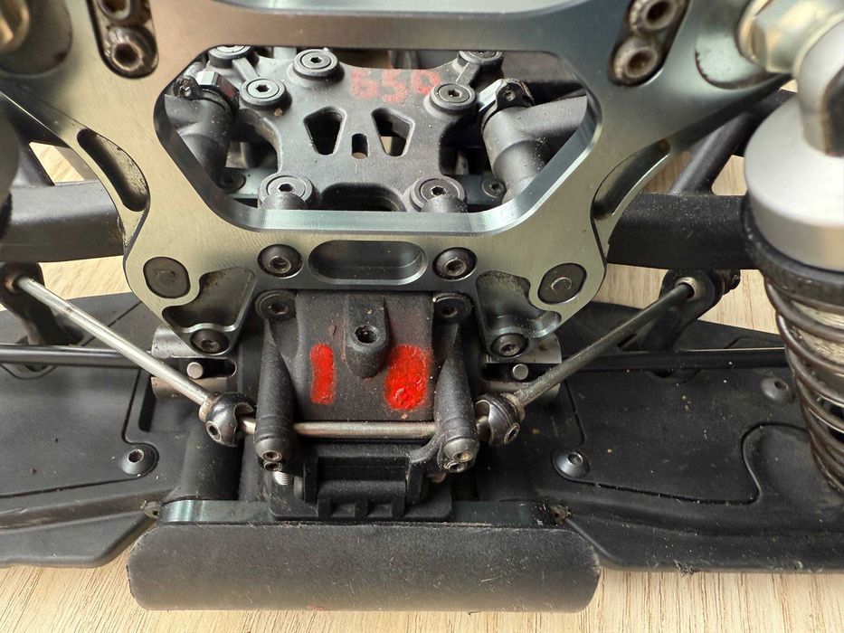 RC samochód Truggy Mugen Seiki MBX7TR eco kit + części