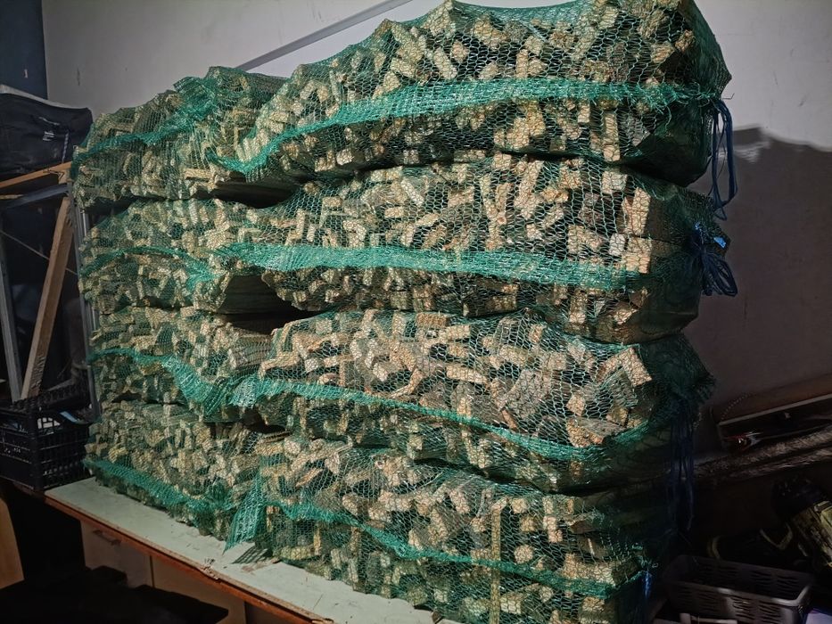 Drzewo, worki ok. 20kg , rozpałkowe, opałowe
