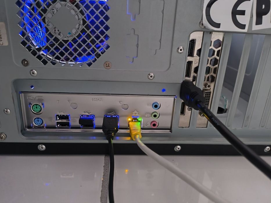 PC gaming 12 Core 16Gb Ram RX 580 8Gb