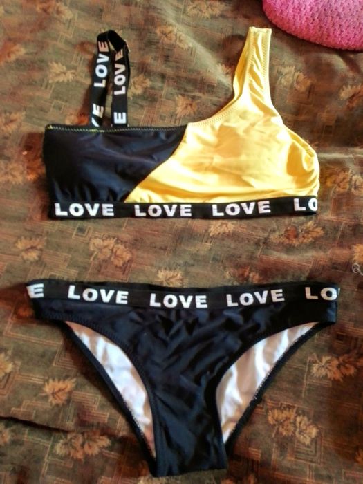 Продам купальник