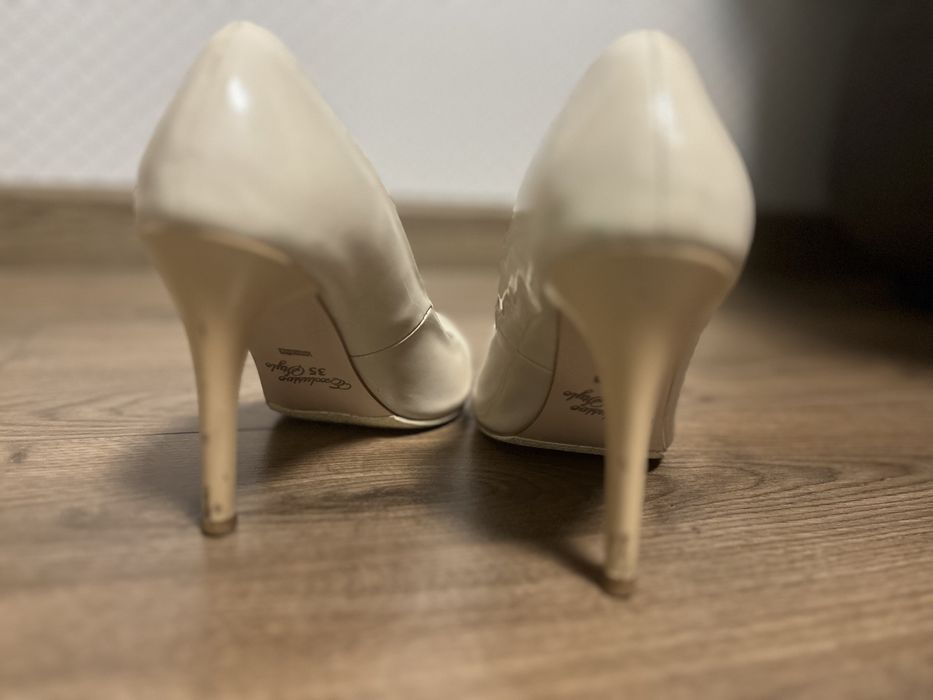 Туфлі Лакові Беж Шкіра Nivelle та Чорний замш