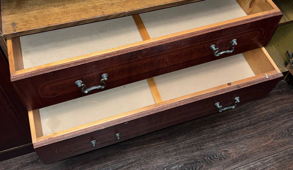 Продам стенку  б/у, в хорошем состоянии.