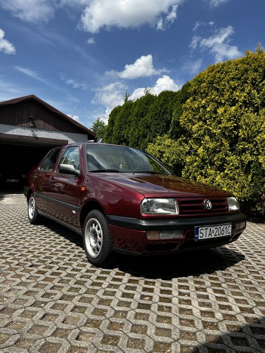Volkswagen Vento GLX 1.8 benzyna 75 KM | 1994