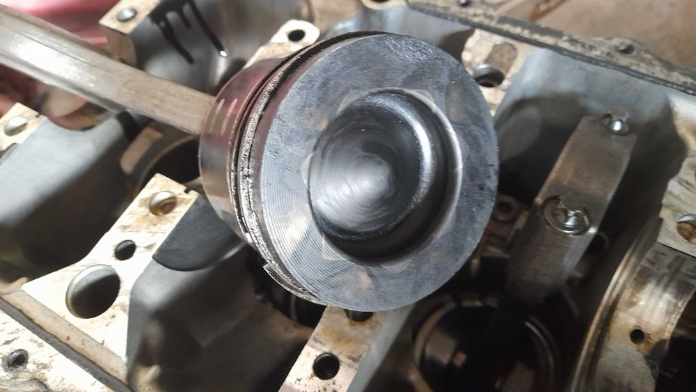 1,6 HDI Berlingo поршни в сборе