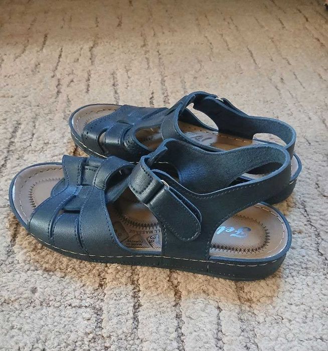 Босоножки женские (39)