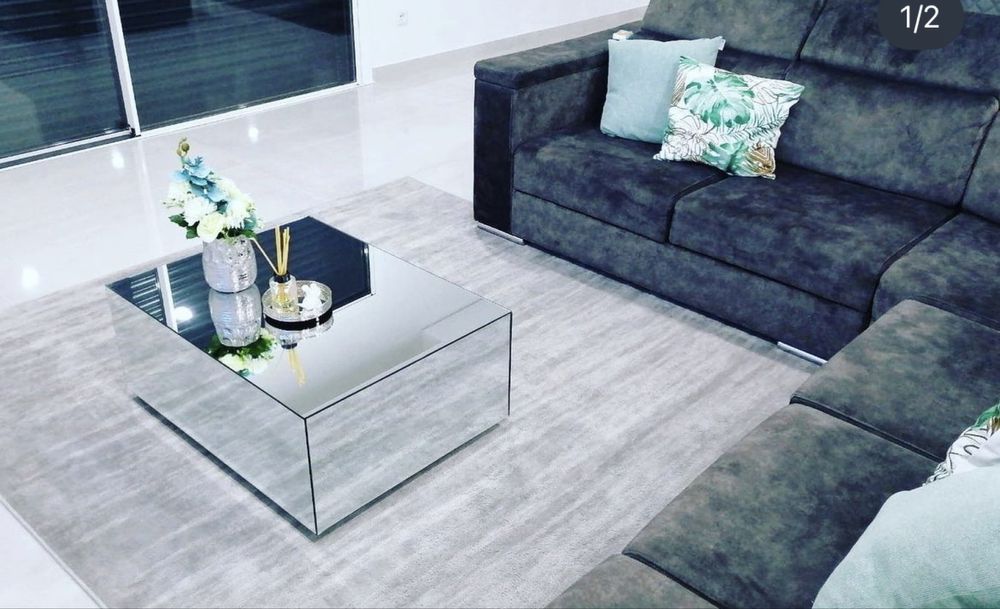 Mesa centro sala espelhada