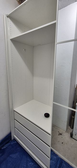 Ropeiro IKEA Branco.