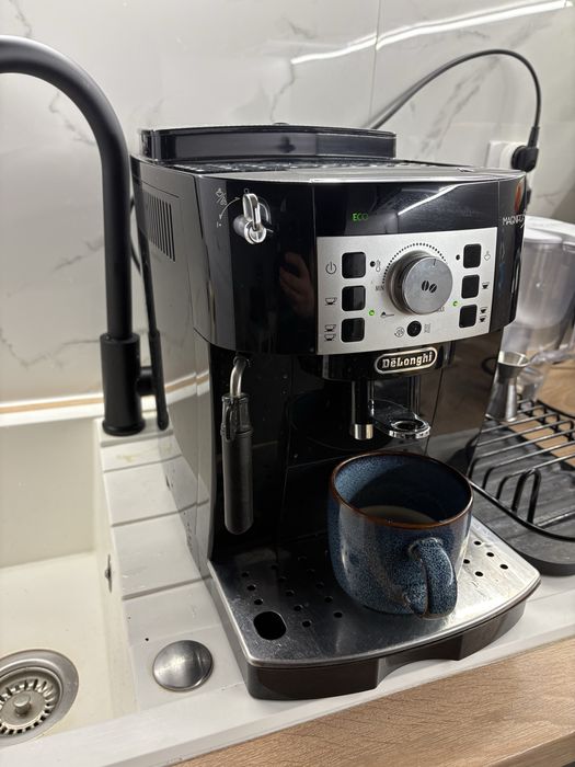Ekspres De’Longhi Magnifica S ECAM 22.110